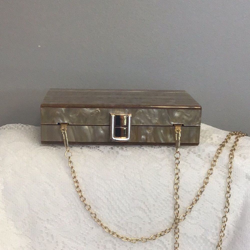 VINTAGE MOTHER OF PEARL PURSE